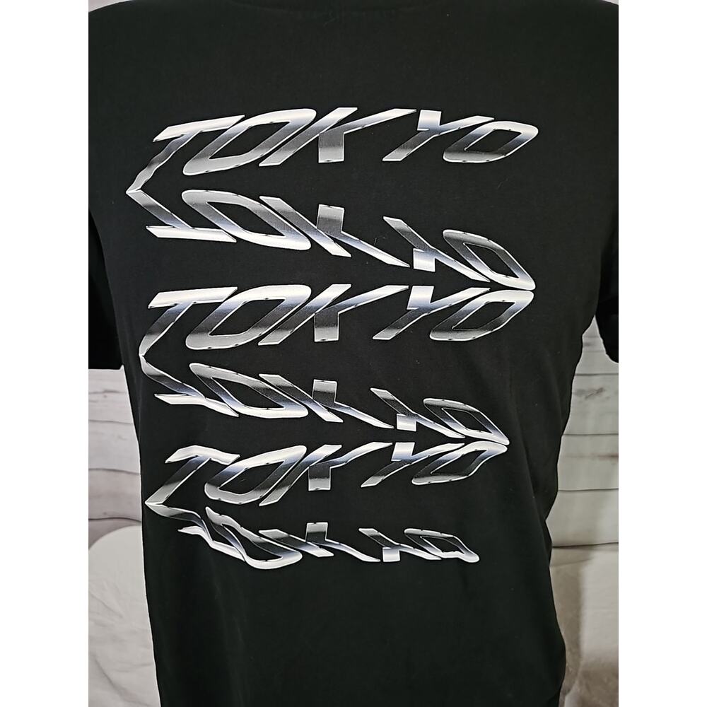 Yoshirotten UNIQLO Collab Tokyo T-shirt